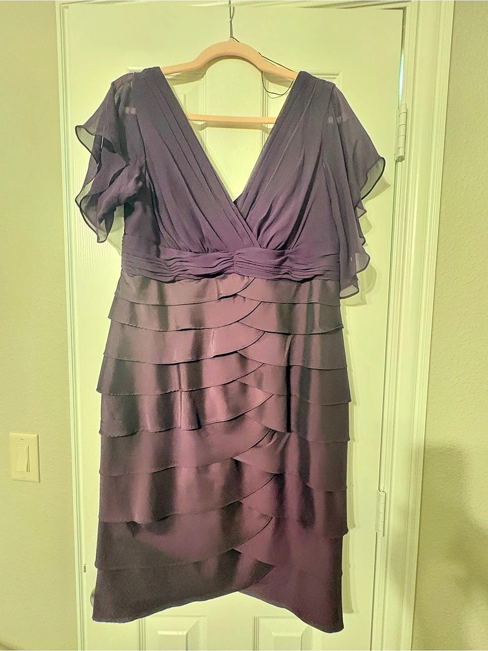 Adrianna Papell Purple Tiered Midi Dress Size 14